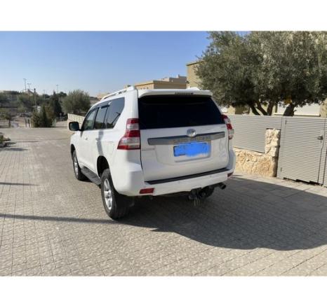 טויוטה לנד קרוזר ארוך 4X4 Luxury אוט' דיזל 7 מק' 2.8 (177 כ"ס) דיזל 2016 למכירה בבאר שבע