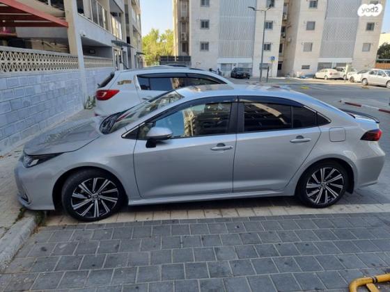 טויוטה קורולה הייבריד Limited סדאן אוט' 1.8 (98 כ''ס) בנזין 2022 למכירה באשדוד