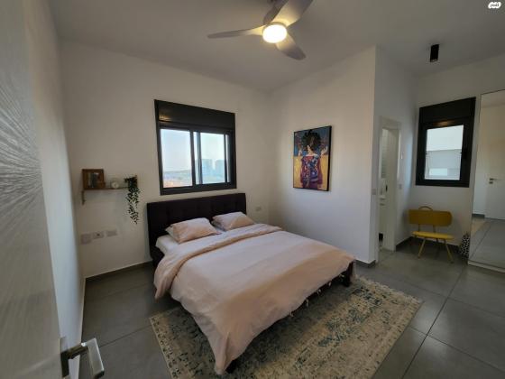 אהוד מנור 12