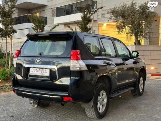 טויוטה לנד קרוזר ארוך 4X4 Select אוט' דיזל 7 מק' 3.0 (173 כ''ס) דיזל 2011 למכירה בפרדסיה