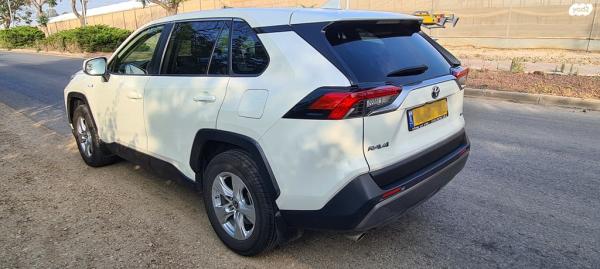 טויוטה RAV4 הייבריד E-xperience הייבריד 5 דל' אוט' 2.5 (178 כ''ס) בנזין 2021 למכירה בפארק תעשיות עמק חפר