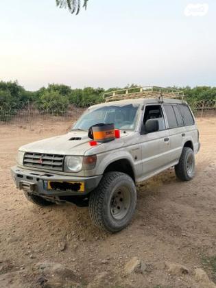 מיצובישי פג'רו ארוך 4X4 GLX אוט' דיזל 7 מק' 2.8 (125 כ''ס) דיזל 2000 למכירה במגל