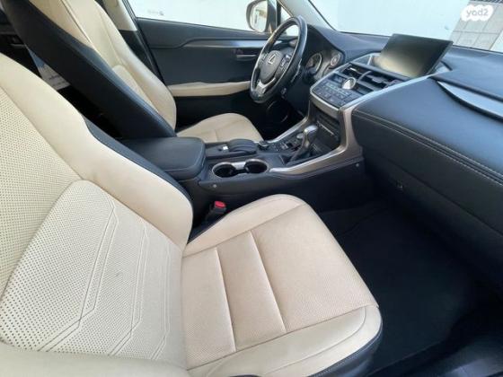 לקסוס NX 4X4 NX200T Premium אוט' 2.0 (238 כ"ס) בנזין 2017 למכירה בקרית אונו