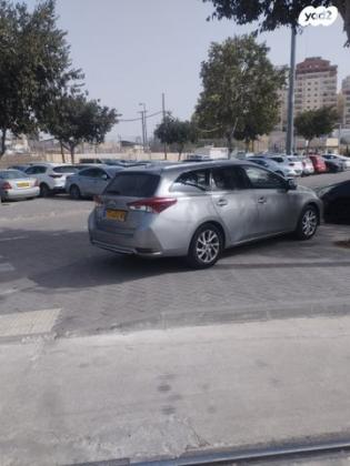 טויוטה אוריס הייבריד TS Sky סטיישן הייבריד אוט' 1.8 (99 כ"ס) בנזין 2017 למכירה בירושלים