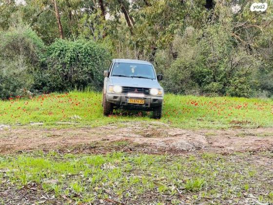 מיצובישי פג'רו קצר 4X4 GLS אוט' 5 מק' 3.0 (177 כ''ס) בנזין 1998 למכירה בבאר שבע