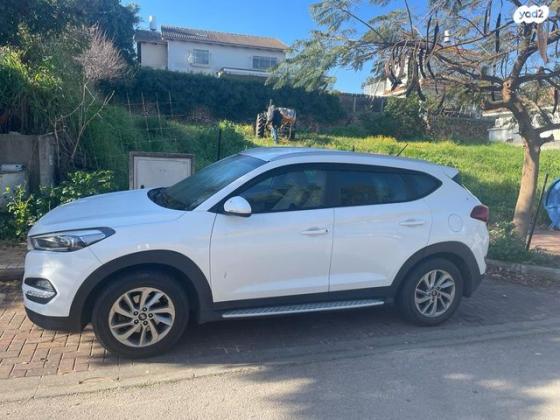 יונדאי טוסון Premium אוט' בנזין 2.0 (155 כ"ס) בנזין 2018 למכירה בחרות