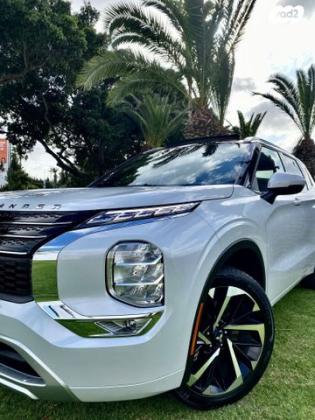 מיצובישי אאוטלנדר 4X4 Luxury TTH אוט' 7 מק' 2.5 (181 כ"ס) בנזין 2022 למכירה באשקלון