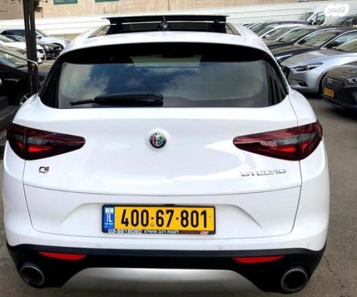 אלפא רומיאו סטלויו 4X4 Speciale אוט' 2.0 (200 כ''ס) בנזין 2018 למכירה בזכרון יעקב