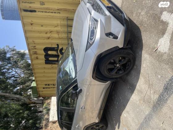 טויוטה RAV4 הייבריד E-motion הייבריד אוט' 2.5 (178 כ''ס) בנזין 2019 למכירה ברמת גן