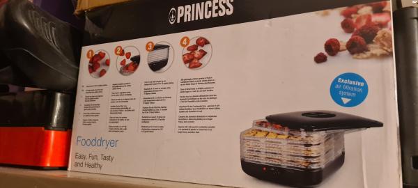 מייבש מזון במצב כמו חדש מייבש מזון