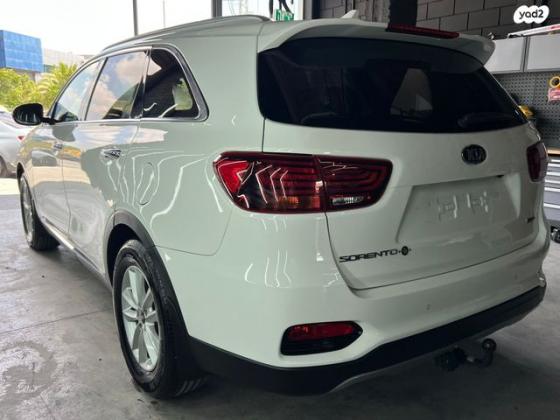 קיה סורנטו 4X4 LX אוט' דיזל 7 מק' 2.2 (200 כ''ס) דיזל 2018 למכירה בירושלים