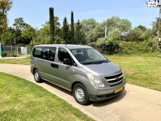 יונדאי i800 GL CRDI סגור אוט' דיזל 2.5 (170 כ''ס) דיזל 2012 למכירה בתל אביב יפו