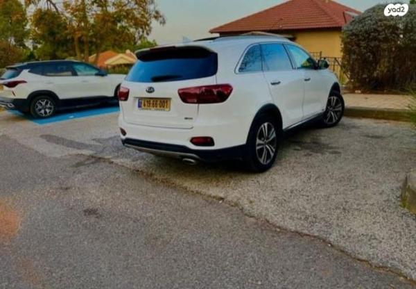 קיה סורנטו 4X4 Premium אוט' דיזל 7 מק' 2.2 (200 כ"ס) דיזל 2018 למכירה בלוד