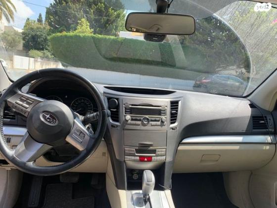 סובארו אאוטבק החדשה 4X4 X אוט' 2.5 (167 כ''ס) בנזין 2012 למכירה בתל אביב יפו