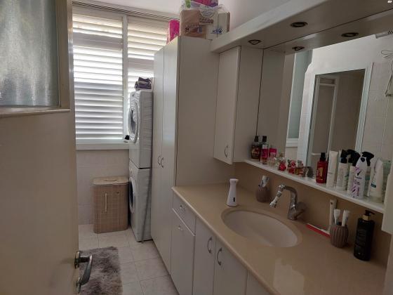 שמריהו לוין 21 (אברמוביץ')