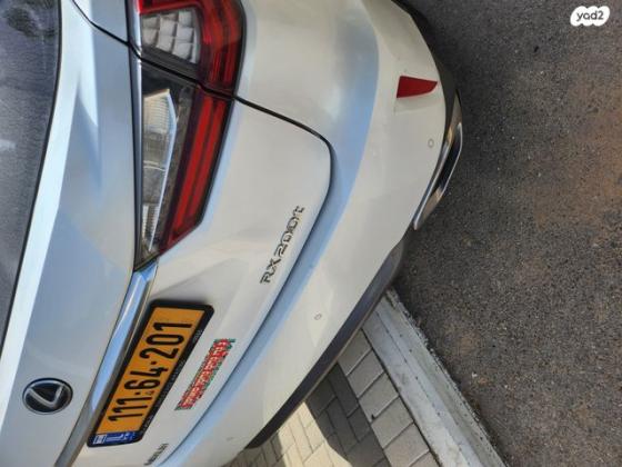 לקסוס RX200t 4X4 Luxury אוט' 2.0 (238 כ''ס) בנזין 2017 למכירה בפרדס חנה כרכור