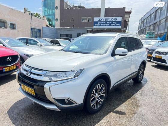 מיצובישי אאוטלנדר Instyle אוט' 7 מק' 2.0 (150 כ"ס) בנזין 2018 למכירה בנתניה