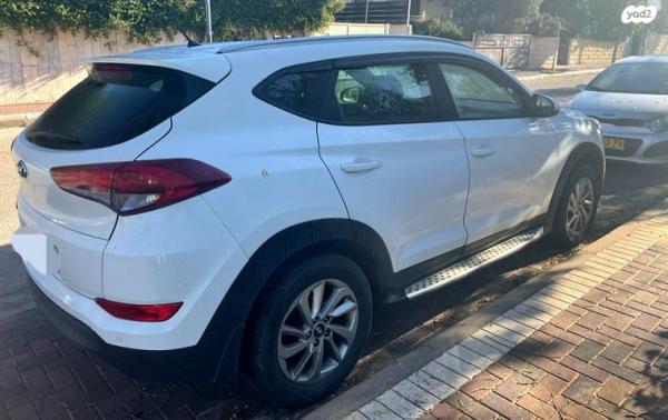 יונדאי טוסון Premium אוט' בנזין 2.0 (155 כ"ס) בנזין 2018 למכירה בחרות