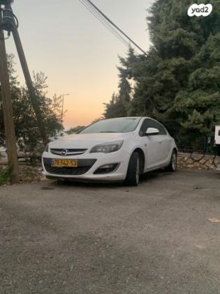 אופל אסטרה Enjoy הצ'בק אוט' 1.4 (140 כ''ס) בנזין 2013 למכירה בצפת