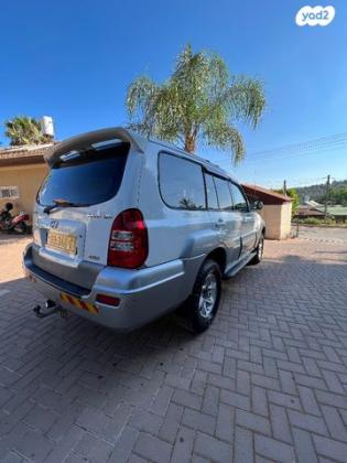 יונדאי טאראקן 4X4 GLS אוט' דיזל 7 מק' 2.9 (165 כ''ס) דיזל 2007 למכירה בתרום