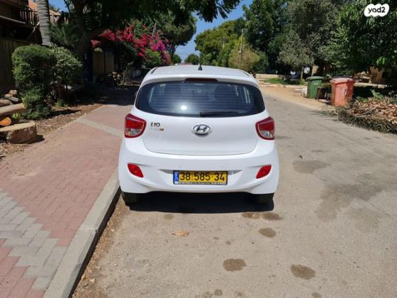 יונדאי i10 Insight ידני 1.0 (66 כ"ס) בנזין 2015 למכירה באומץ