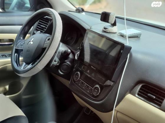 מיצובישי אאוטלנדר Instyle אוט' 7 מק' 2.0 (150 כ"ס) בנזין 2016 למכירה בניצני עוז