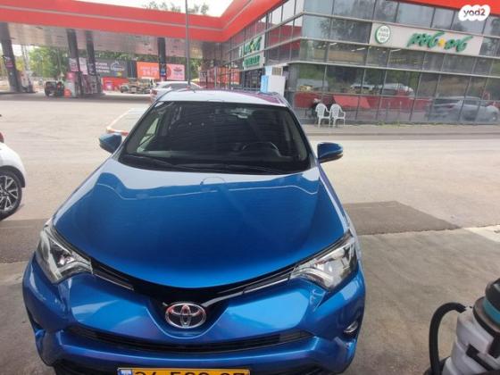 טויוטה RAV4 ארוך 4X4 Premium MC אוט' 2.0 (152 כ''ס) בנזין 2016 למכירה בתל אביב יפו