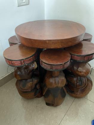 שולחן פילים עתיק מיבוא נעשה