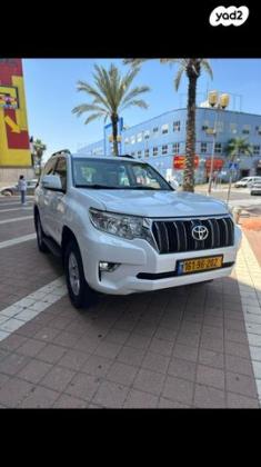 טויוטה לנד קרוזר קצר 4X4 Luxury אוט' דיזל 2.8 (177 כ"ס) דיזל 2020 למכירה בראשון לציון
