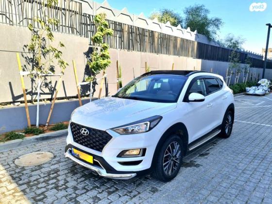 יונדאי טוסון Panoramic אוט' בנזין 2.0 (155 כ"ס) בנזין 2019 למכירה בתל אביב יפו