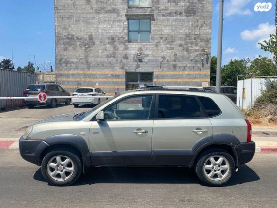 יונדאי טוסון 4X4 GLS אוט' בנזין 2.7 (175 כ''ס) בנזין 2005 למכירה בנתניה