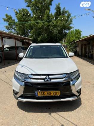 מיצובישי אאוטלנדר Instyle אוט' 7 מק' 2.0 (150 כ"ס) בנזין 2018 למכירה בצופית
