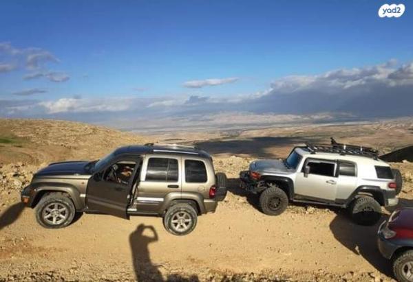 ג'יפ / Jeep ליברטי (עד 2013) 4X4 Limited אוט' 3.7 (204 כ''ס) [2005-2010] בנזין 2007 למכירה בתל אביב יפו