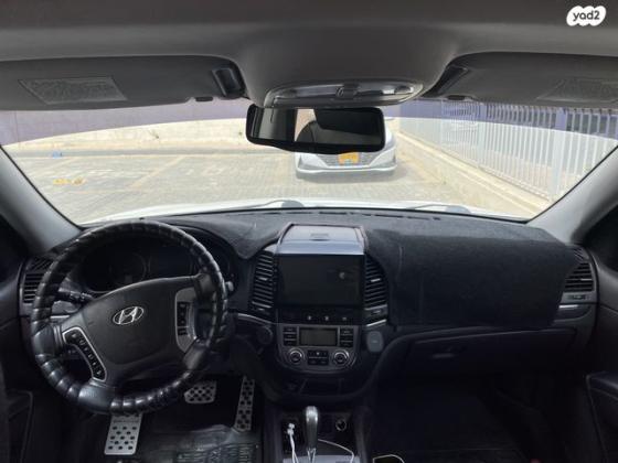 יונדאי סנטה פה 4X4 Luxury אוט' דיזל 7 מק' 2.2 (197 כ''ס) דיזל 2011 למכירה בבאר שבע