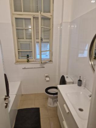 אחד העם 32 (לב תל אביב החלק הדרומי)