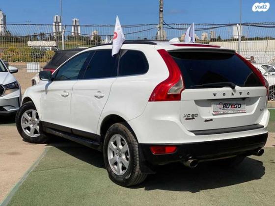 וולוו XC60 Active סטיישן אוט' 2.0 (203 כ''ס) בנזין 2011 למכירה בנתניה