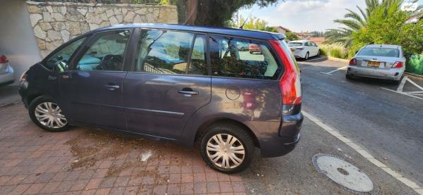 סיטרואן C4 פיקאסו SX רובוטית 7 מק' 1.6 (156 כ''ס) בנזין 2013 למכירה בקרית טבעון