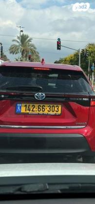 טויוטה יאריס קרוס HSD Urban אוט' 1.5 (92 כ''ס) בנזין 2022 למכירה בלוד