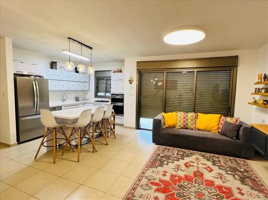 דירה 4 חדרים למכירה בלוד | הפרחים | נווה נוף