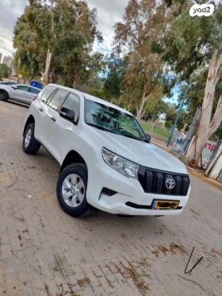 טויוטה לנד קרוזר ארוך TS 7 אוט' 7 מק' דיזל 5 דל' 2.8 (204 כ"ס) דיזל 2023 למכירה בבאר שבע