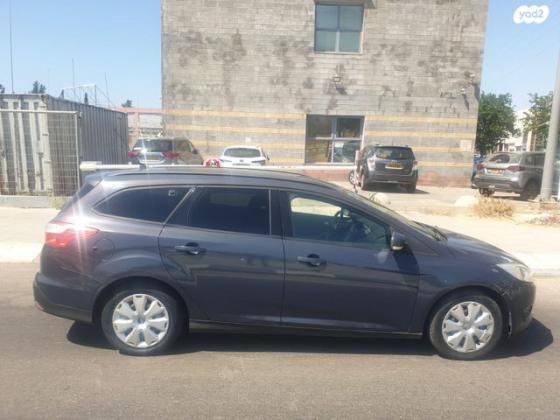 פורד פוקוס Trend סטיישן אוט' 1.6 (125 כ''ס) בנזין 2012 למכירה בנתניה