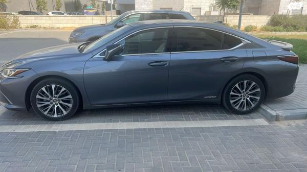 לקסוס ES300H Premium MM12 הייבריד אוט' 2.5 (178 כ''ס) בנזין 2021 למכירה במבטחים