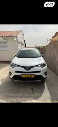 טויוטה RAV4 הייבריד Premium הייבריד אוט' 2.5 (155 כ''ס) בנזין 2017 למכירה בבאר שבע