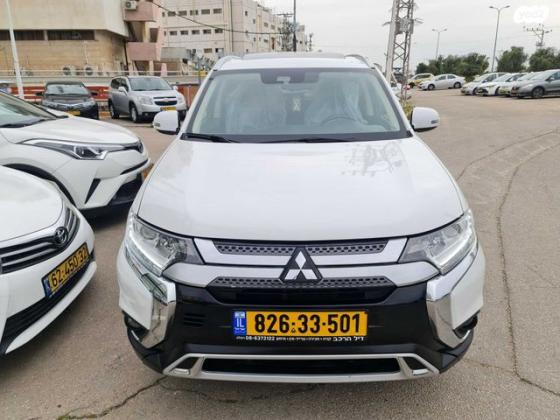 מיצובישי אאוטלנדר Instyle אוט' 7 מק' 2.0 (150 כ"ס) בנזין 2019 למכירה ברמלה