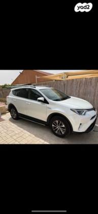 טויוטה RAV4 הייבריד Premium הייבריד אוט' 2.5 (155 כ''ס) בנזין 2017 למכירה בבאר שבע