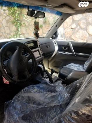 מיצובישי פג'רו קצר 4X4 Limited אוט' דיזל 5 מק' 3.2 (160 כ''ס) דיזל 2005 למכירה במגאר