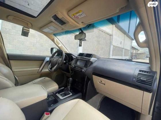 טויוטה לנד קרוזר קצר 4X4 Luxury אוט' דיזל 2.8 (177 כ"ס) דיזל 2015 למכירה באשדות יעקב איחוד
