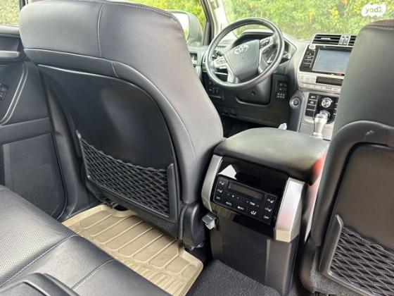 טויוטה לנד קרוזר ארוך 4X4 Limited Sahara אוט' דיזל 7 מק' 2.8 (177 כ''ס) דיזל 2020 למכירה בנחשונים