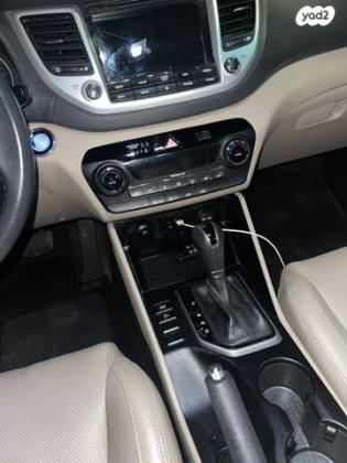 יונדאי טוסון Supreme אוט' בנזין 2.0 (155 כ''ס) בנזין 2016 למכירה בנתניה