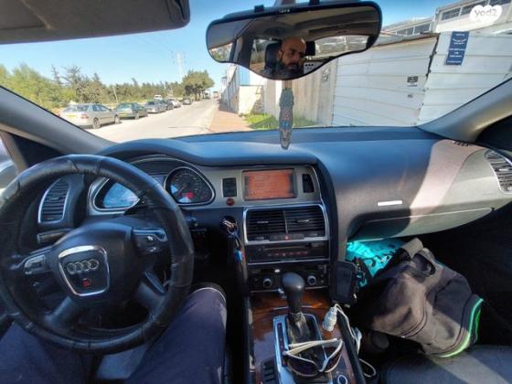 אאודי Q7 4X4 אוט' דיזל 7 מק' 3.0 (240 כ"ס) דיזל 2009 למכירה בכפר סבא